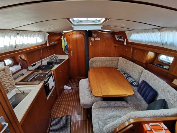 Jeanneau Sun Odyssey 37 | Ilarion B