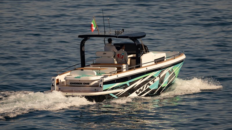 Italyure 35 | Chosen One