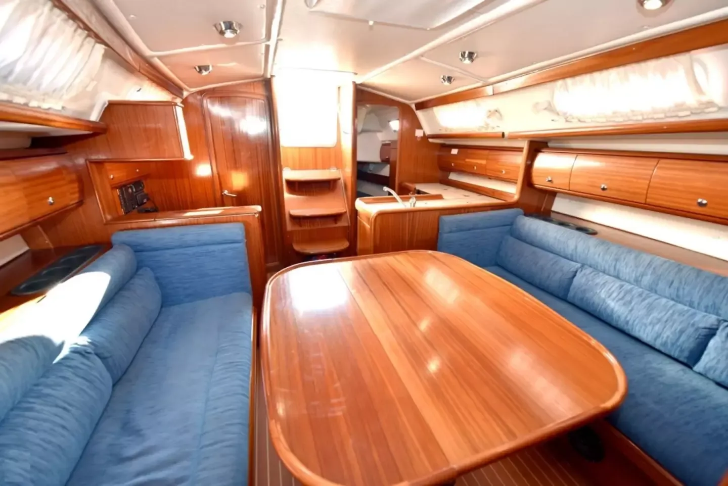 Bavaria Cruiser 36 | Maui