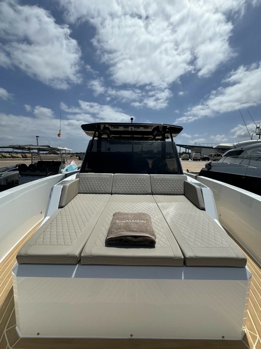 De Antonio D42 Open | Cammon