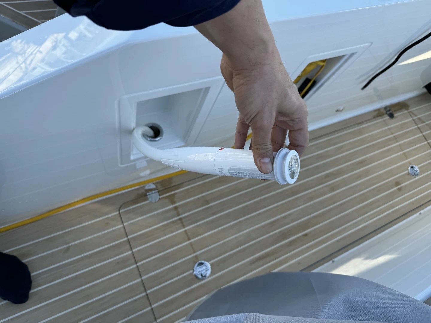 De Antonio D42 Open | Cammon