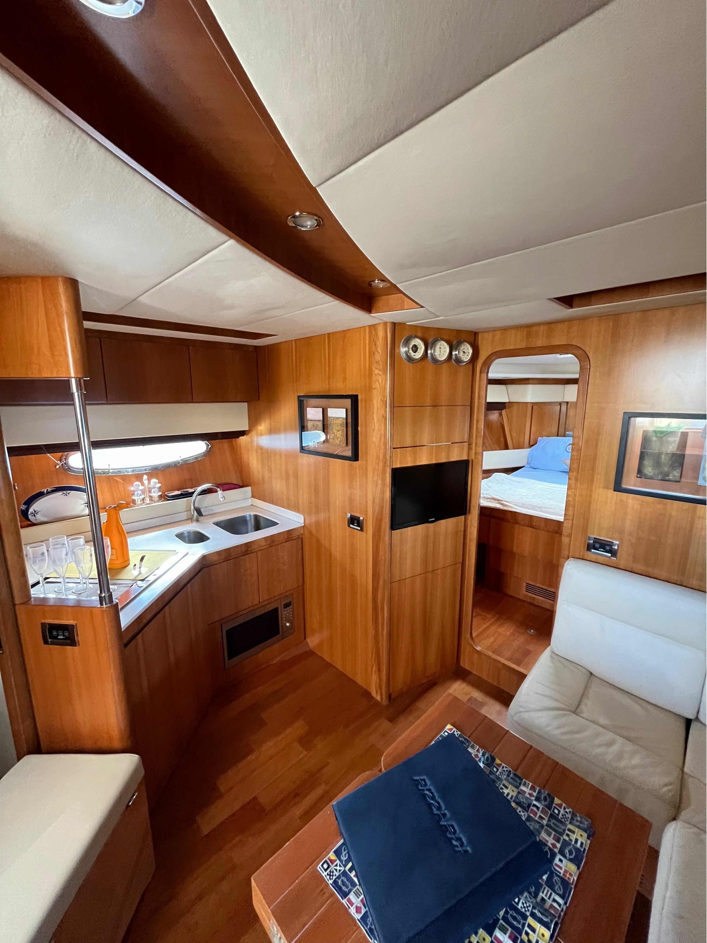 Rizzardi 45 Incredible | One Love