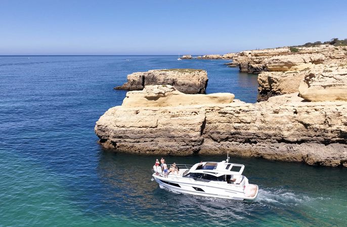 Grandezza 37CA | Mrs. Interesting