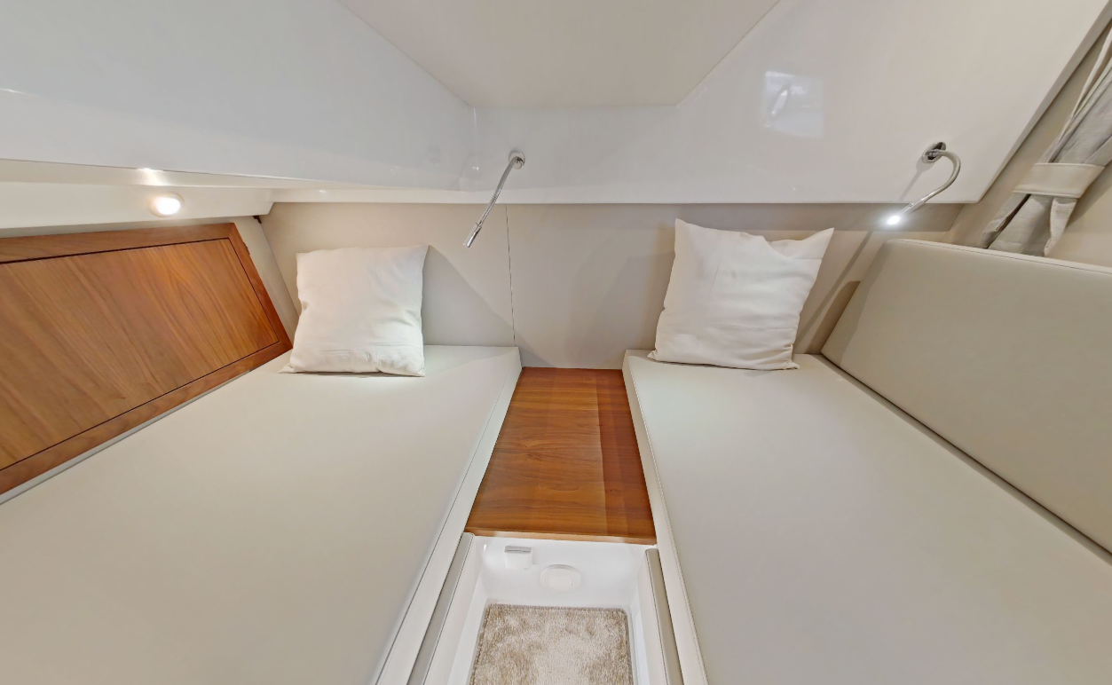 Grandezza 37CA | Mrs. Interesting