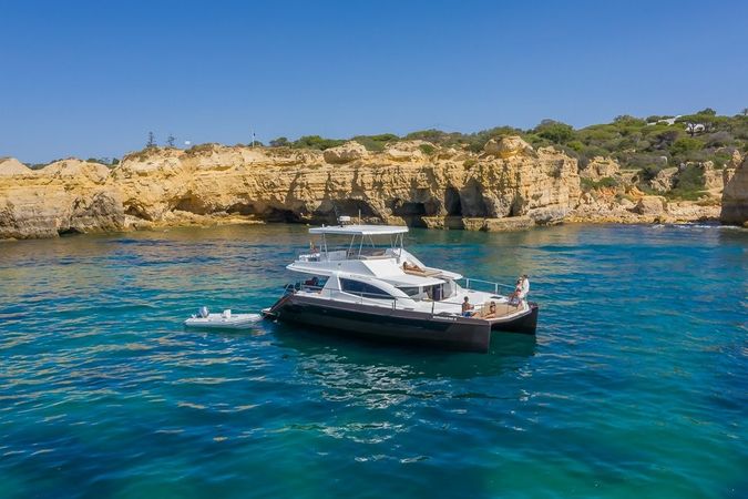 Leopard 51 | Morningstar 2