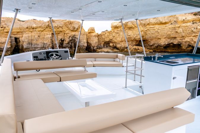 Leopard 51 | Morningstar 2