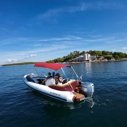 RIS Marine Exclusive 650 | 22