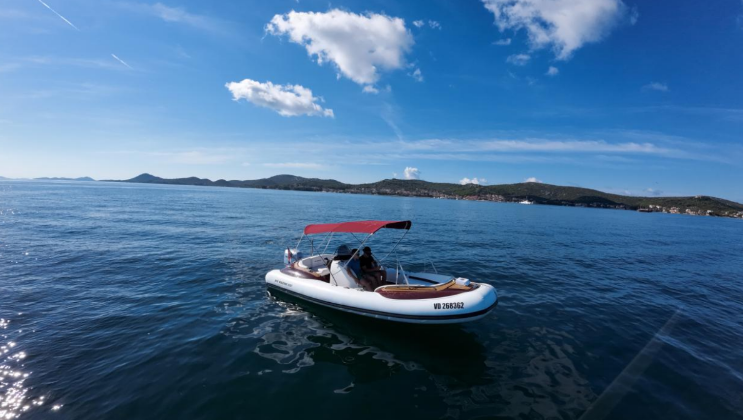 RIS Marine Exclusive 650 | 22