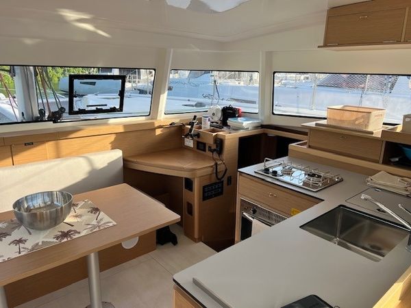 Excess 11 | Caramello