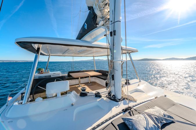 Lagoon 55 | Black Caviar