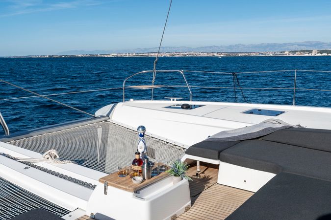 Lagoon 55 | Black Caviar