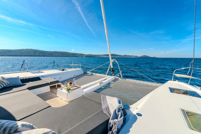 Lagoon 55 | Black Caviar