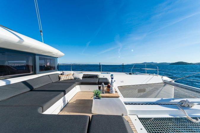 Lagoon 55 | Black Caviar