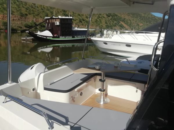 Sun Camper 35 Flybridge | Koolhouse