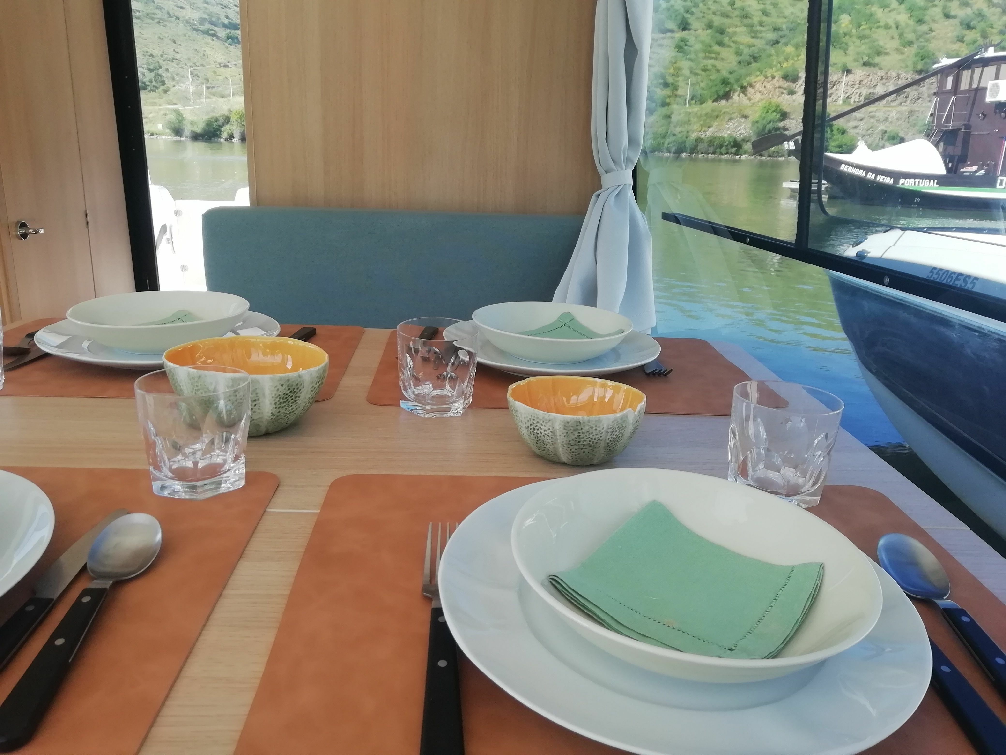 Sun Camper 35 Flybridge | Koolhouse