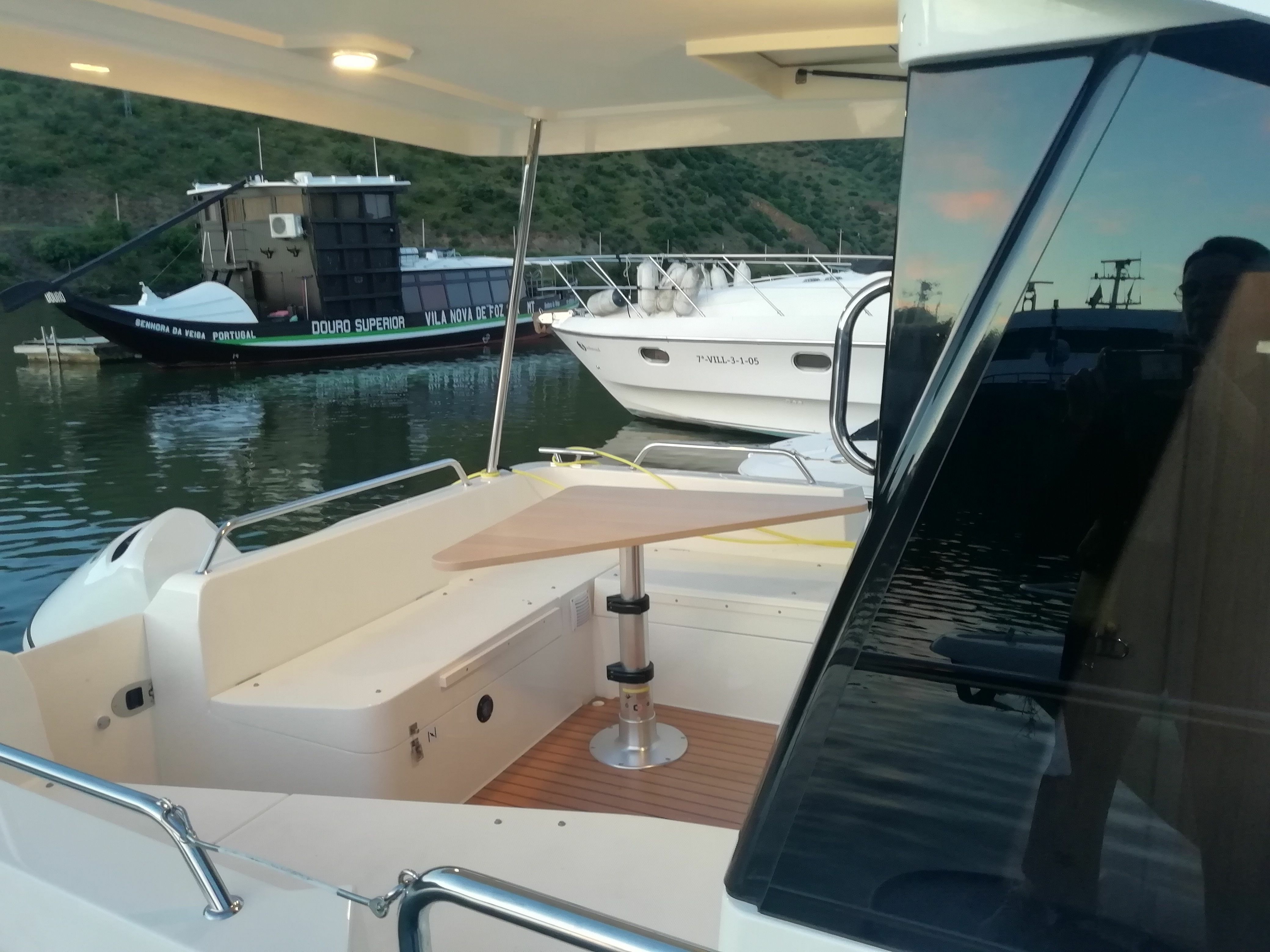 Sun Camper 35 Flybridge | Koolhouse