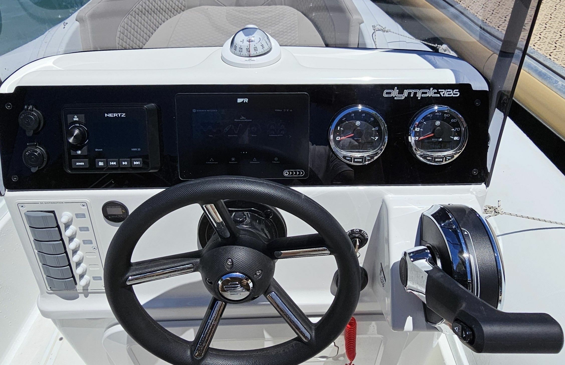 Olympic 585 Speedster | Luna