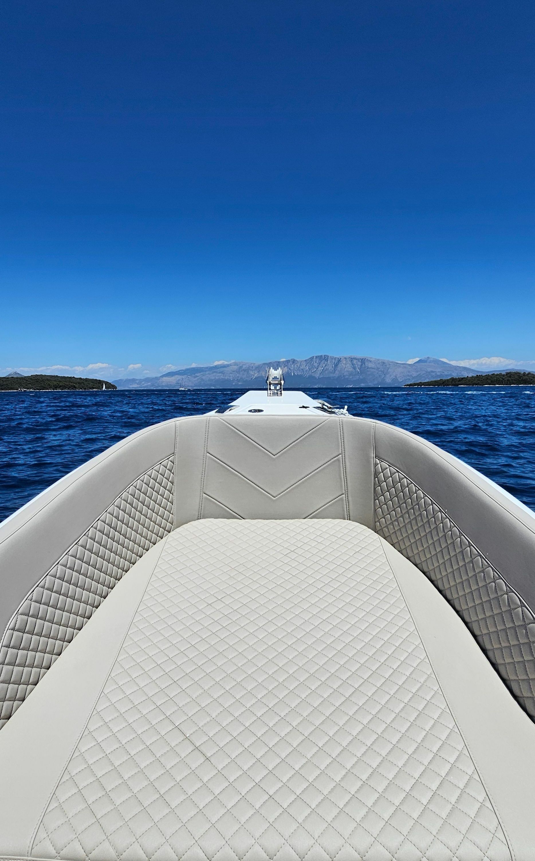 Olympic 585 Speedster | Luna