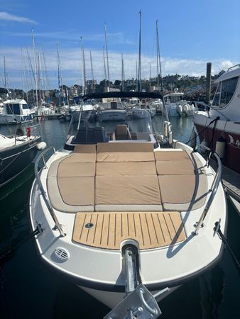 Quicksilver 755 Sun Deck | Enjoy The Waves