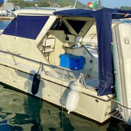 Chris Craft 25 Express Cruiser | Mari Mari
