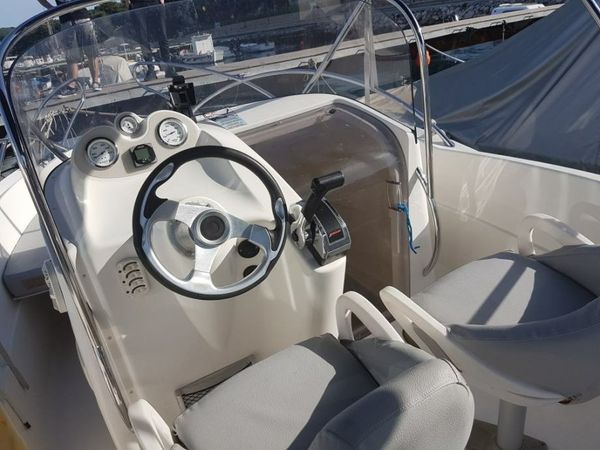 Quicksilver 555 | 08