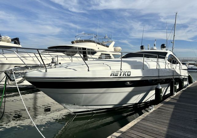 Pershing 54 | Reyko