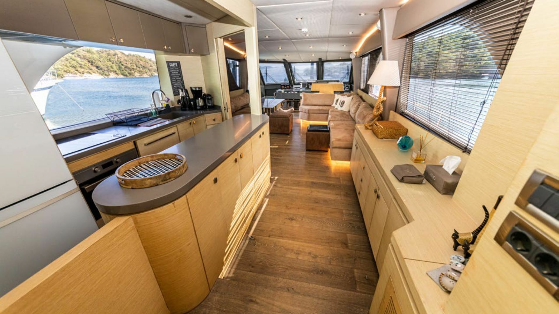 Custom Built 83 | Meteor Bodrum