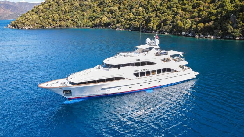 Benetti 115 | Stella Fiera