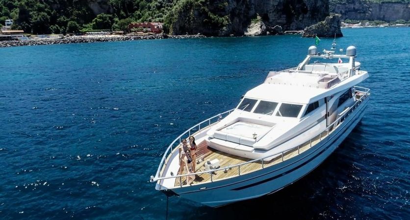 Cantieri di Pisa 22 | Riva