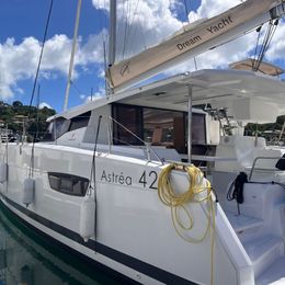 Fountaine Pajot Astrea 42 | Vent D'arguin