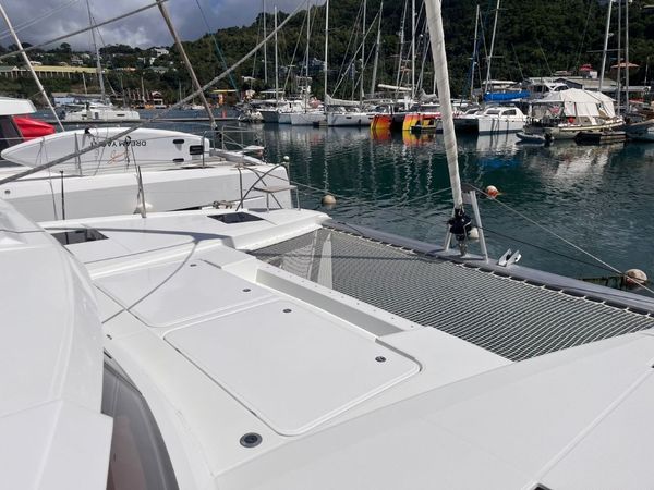 Fountaine Pajot Astrea 42 | Vent D'arguin
