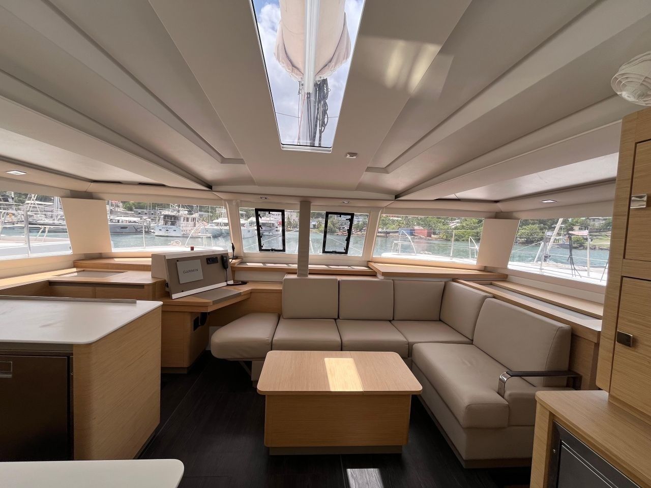 Fountaine Pajot Astrea 42 | Vent D'arguin