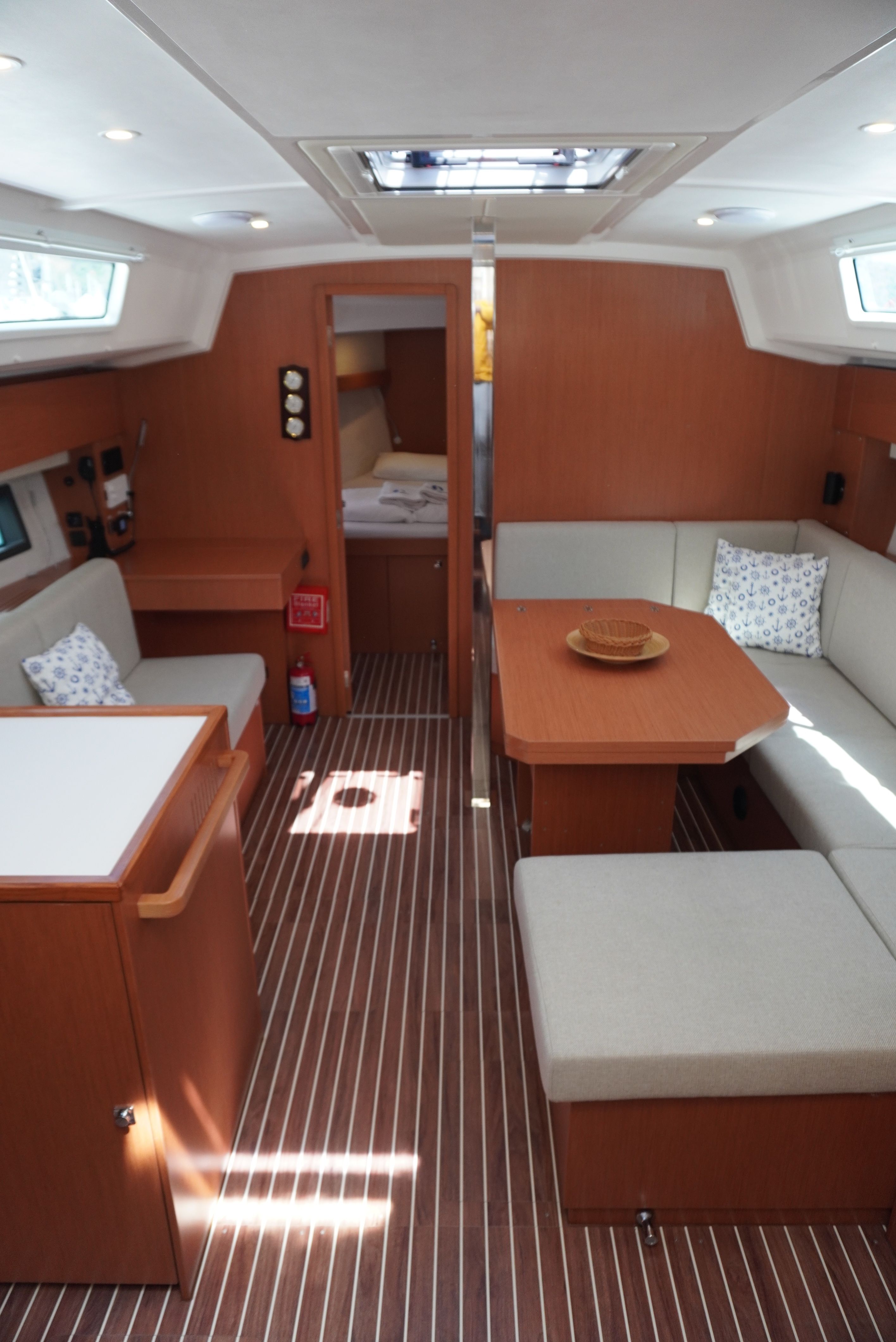 Bavaria C42 | Alara 3