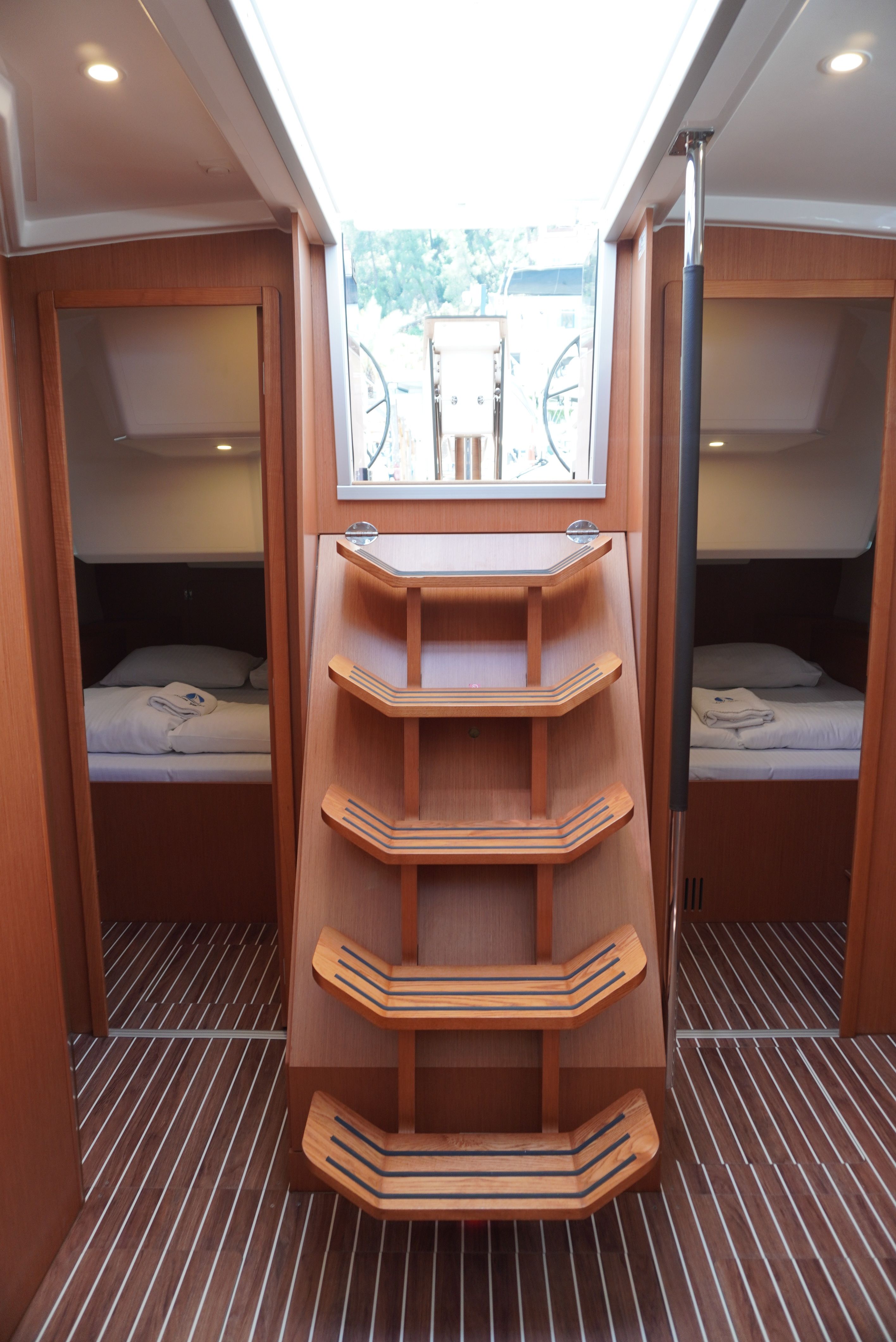 Bavaria C42 | Alara 3