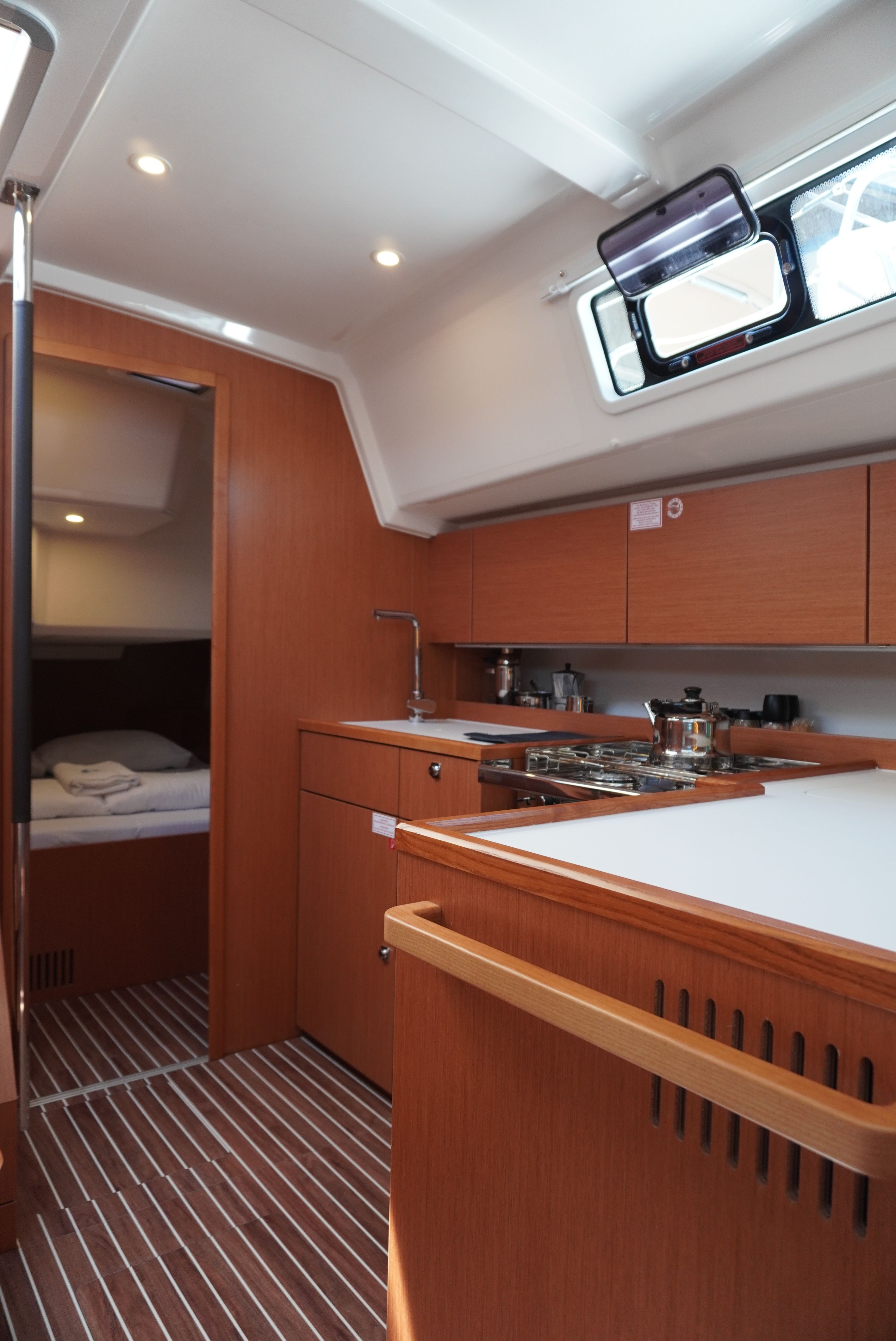 Bavaria C42 | Alara 3