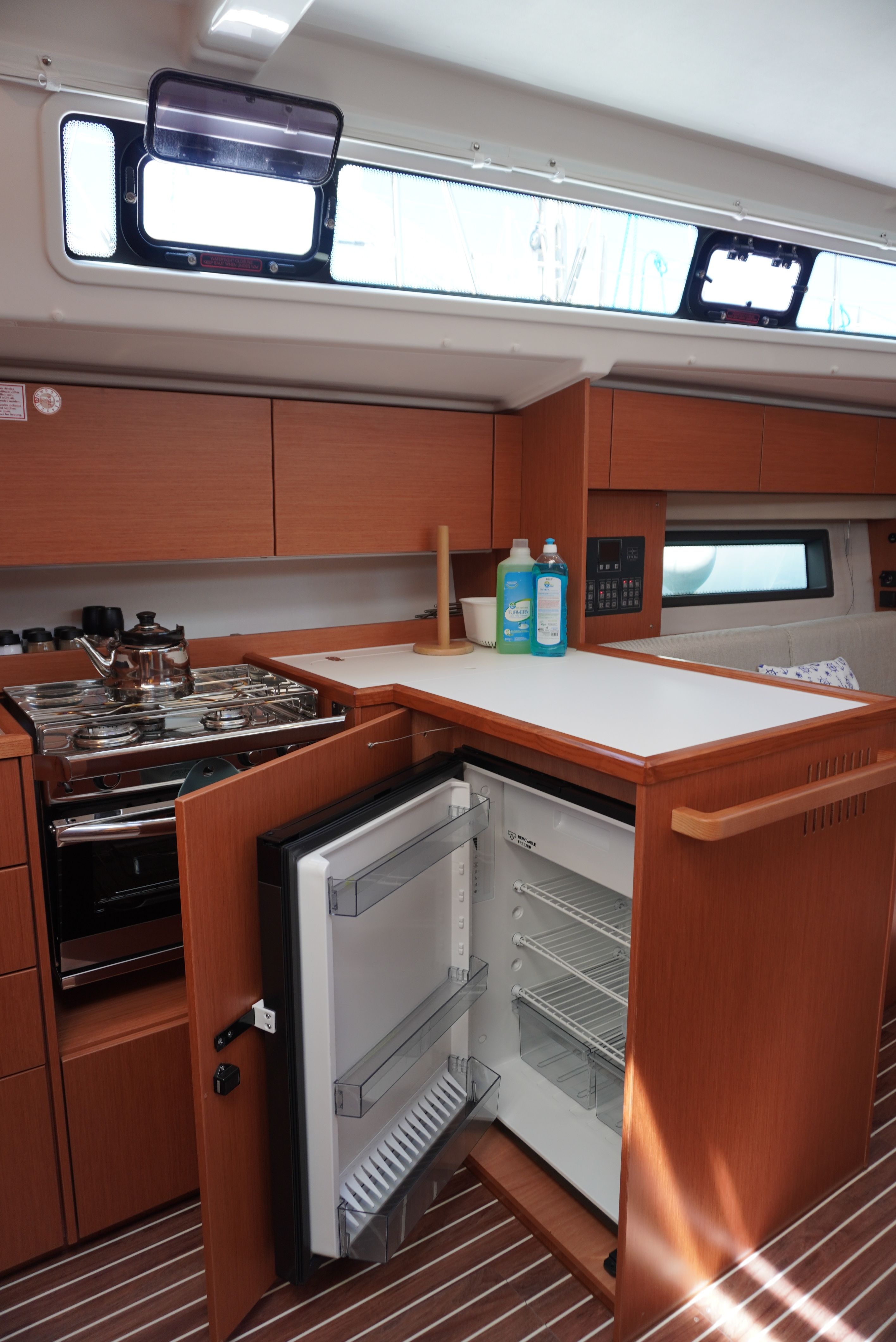 Bavaria C42 | Alara 3