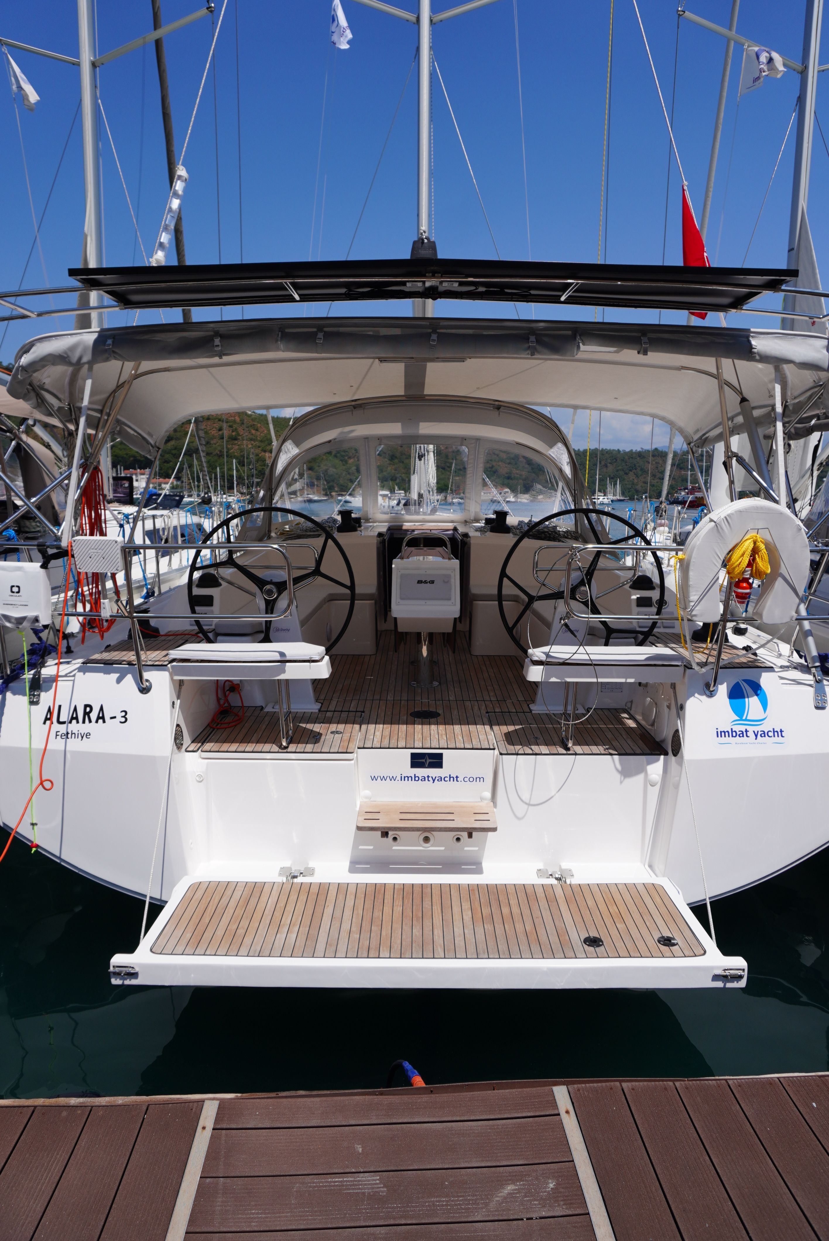 Bavaria C42 | Alara 3