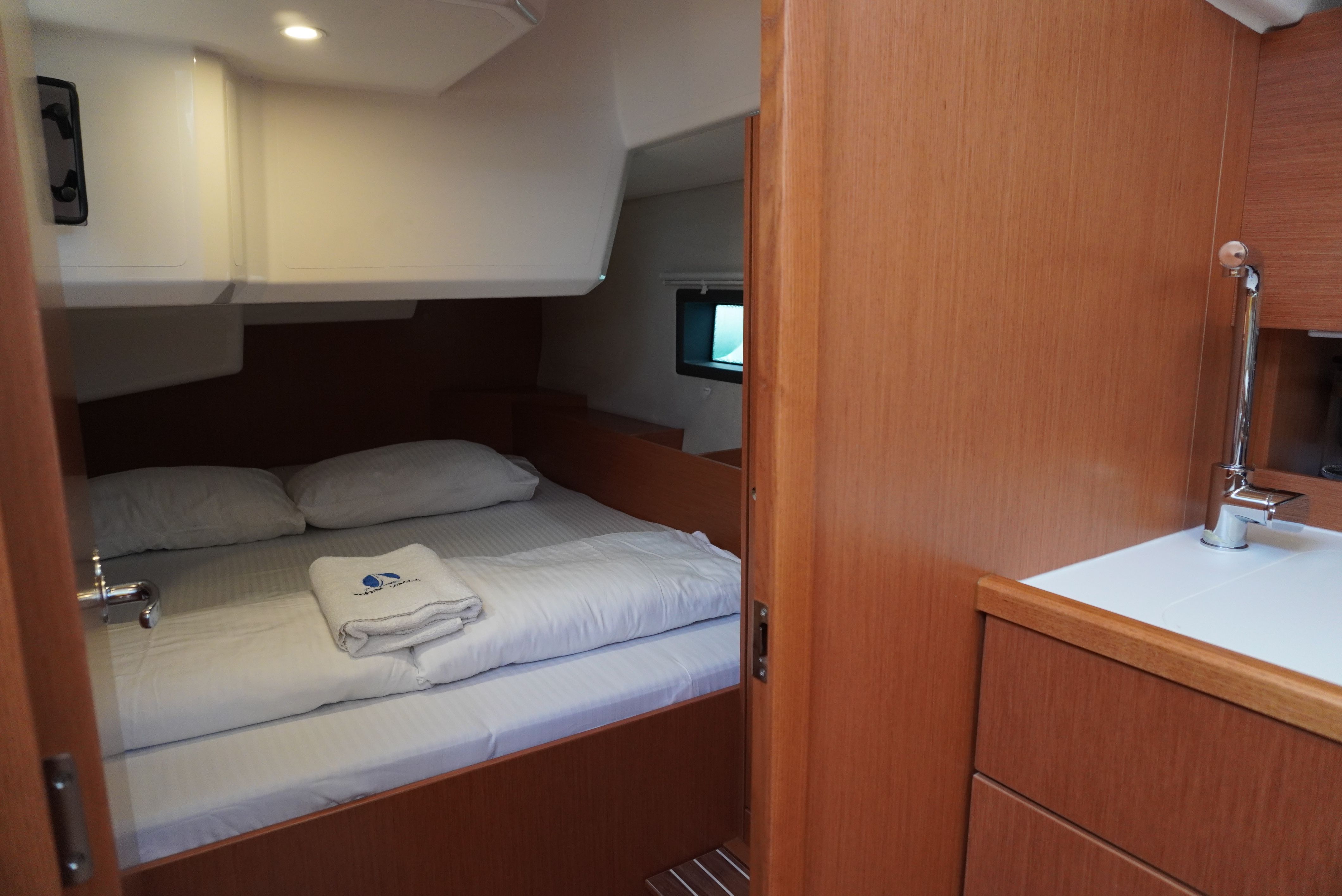 Bavaria C42 | Alara 3