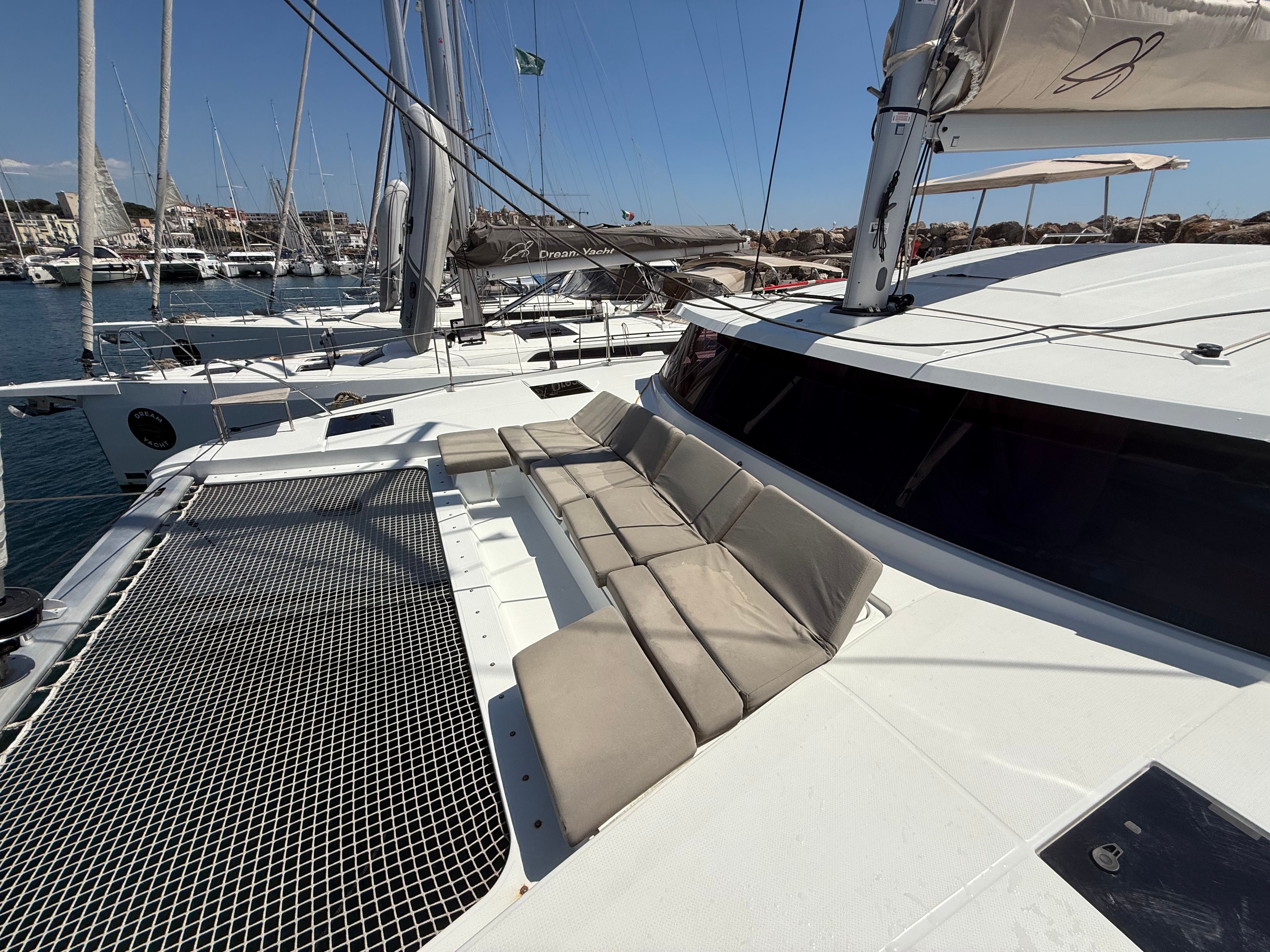 Fountaine Pajot Astrea 42 | Stella 1