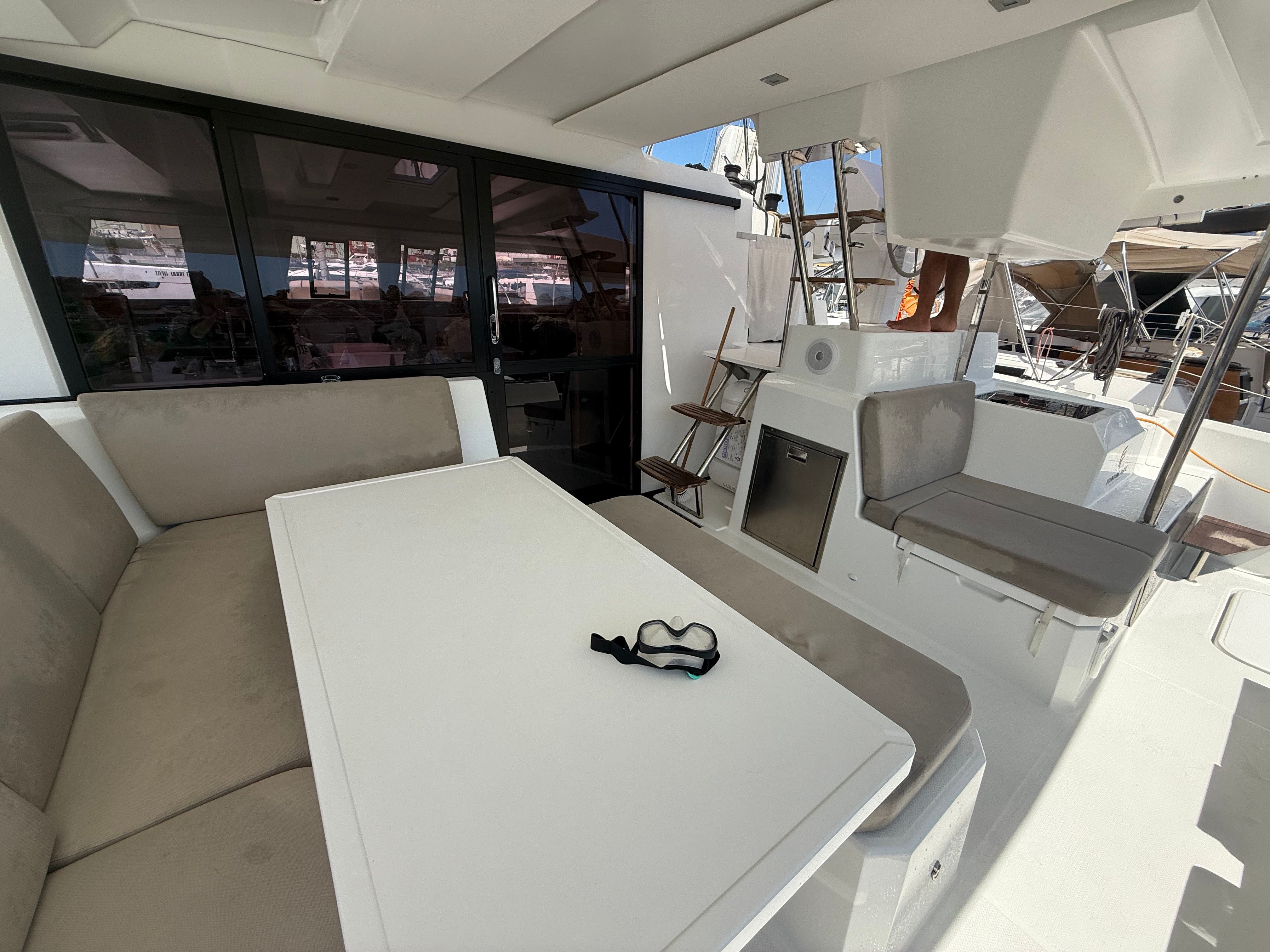 Fountaine Pajot Astrea 42 | Stella 1