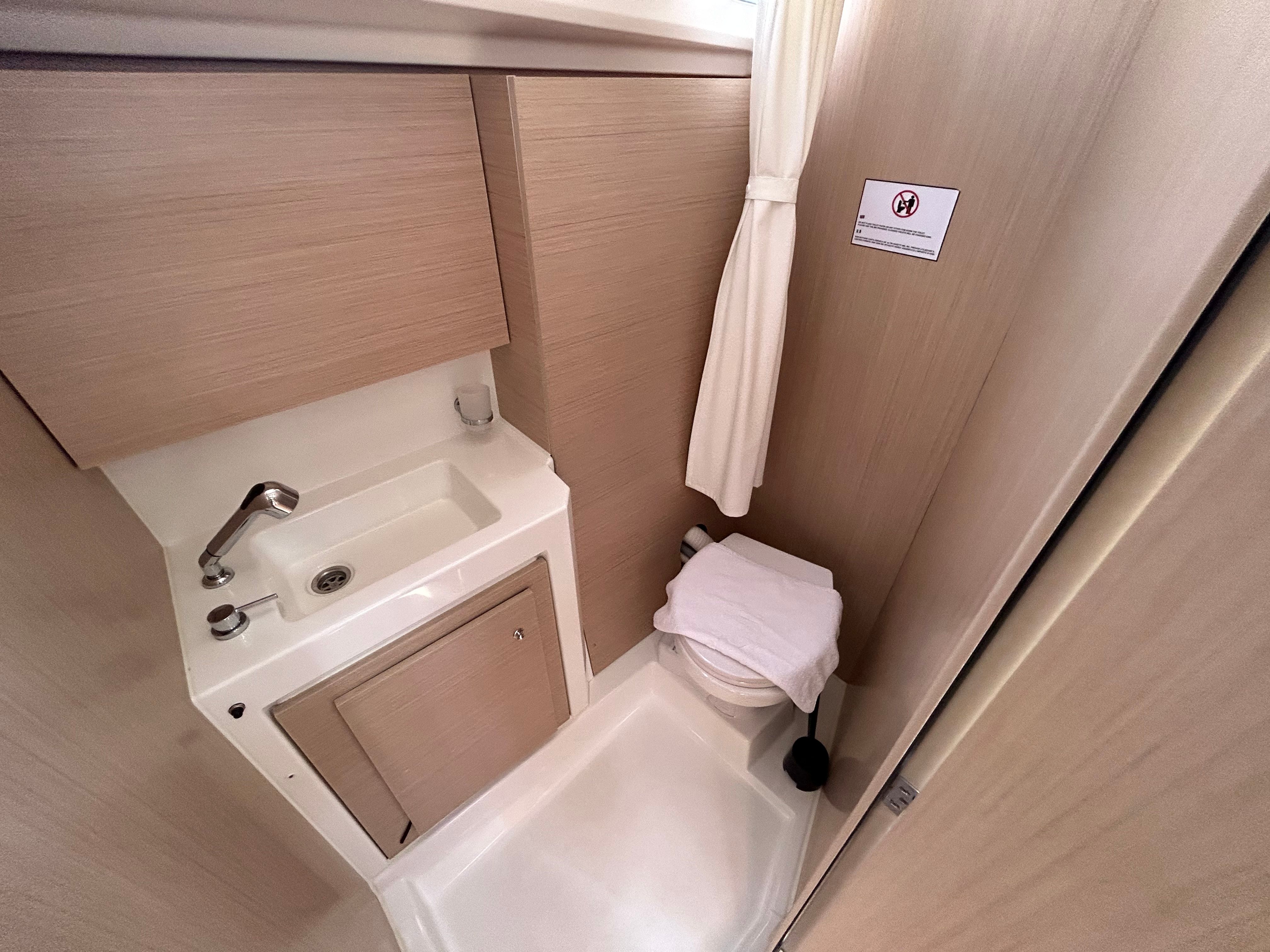 Beneteau Oceanis 37.1 | Silene