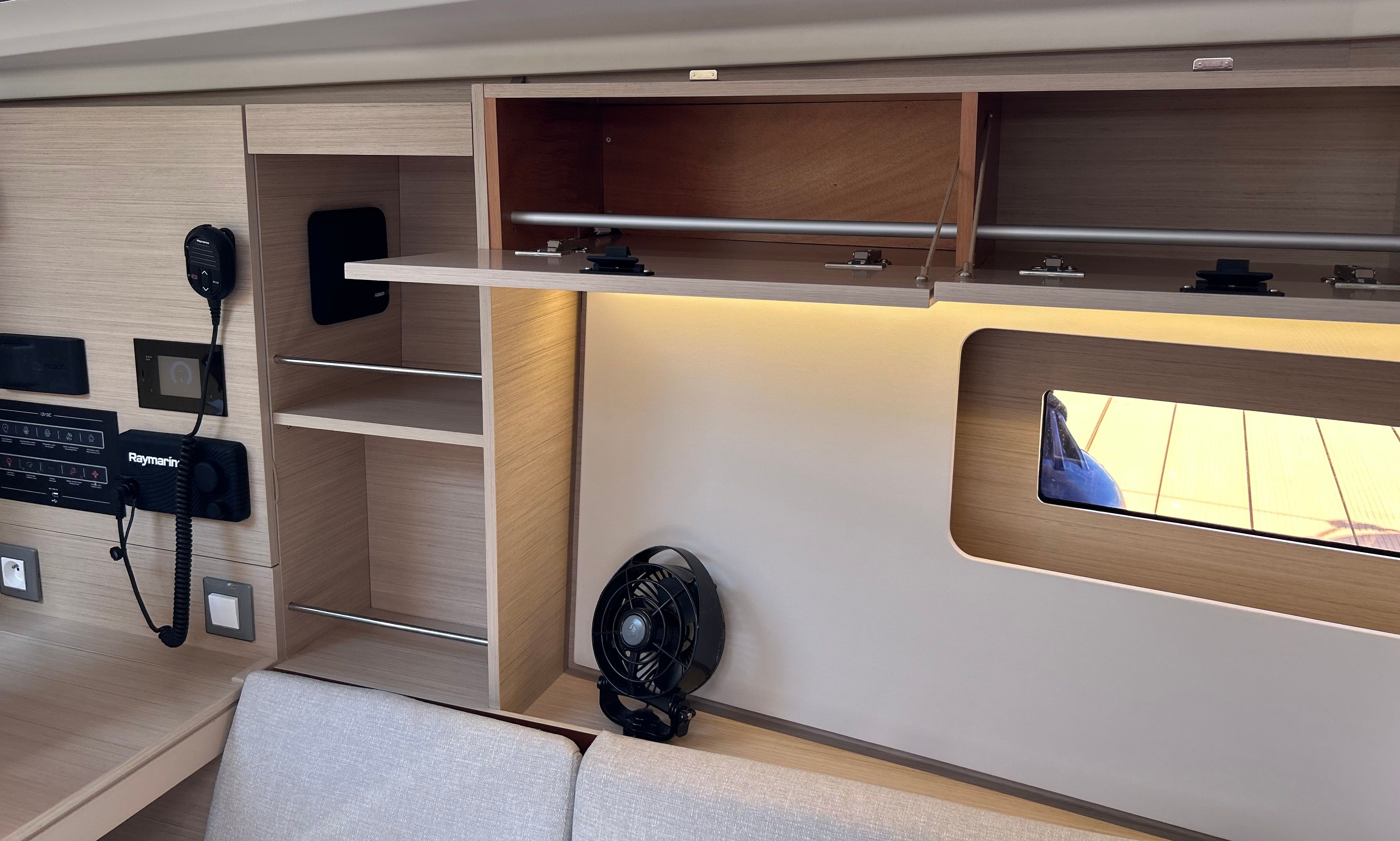 Beneteau Oceanis 37.1 | Silene