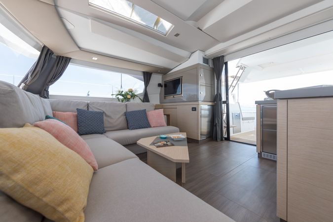 Fountaine Pajot Tanna 47 | Aquaphoria