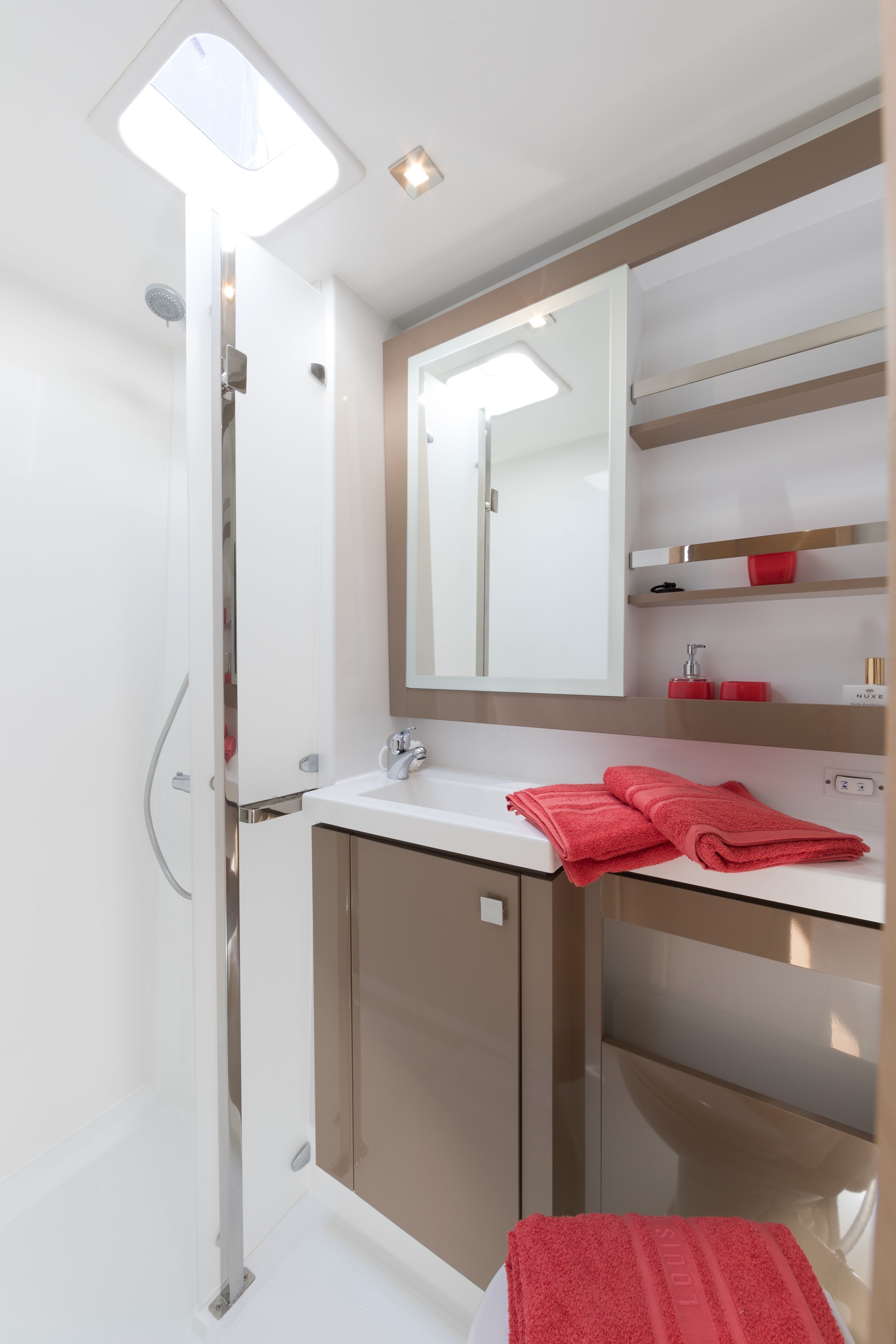 Fountaine Pajot Tanna 47 | Aquaphoria