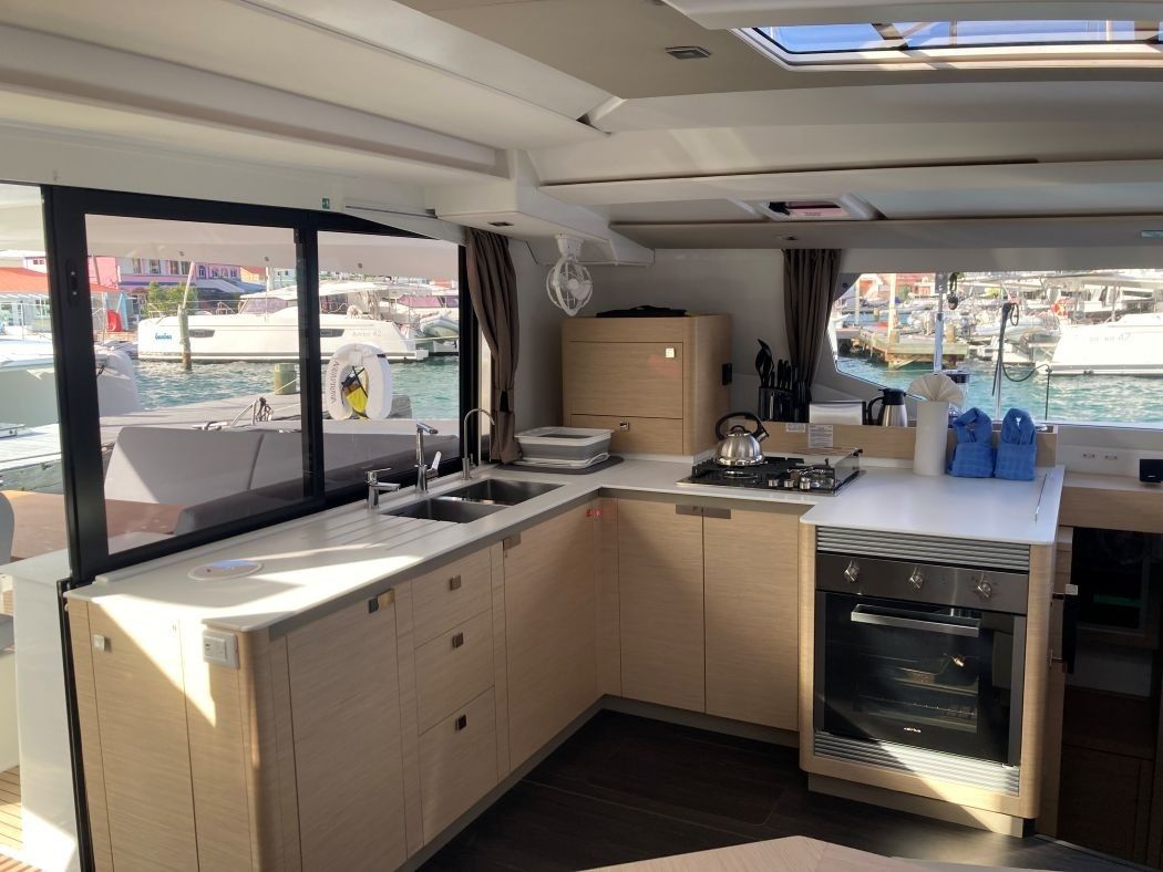 Fountaine Pajot Tanna 47 | Aquaphoria
