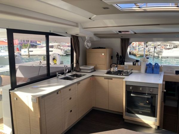 Fountaine Pajot Tanna 47 | Aquaphoria