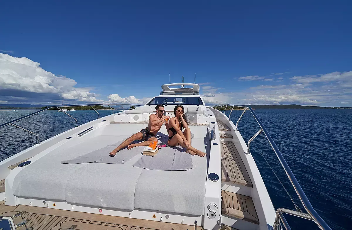 Azimut Grande 27 | Aluminia Too