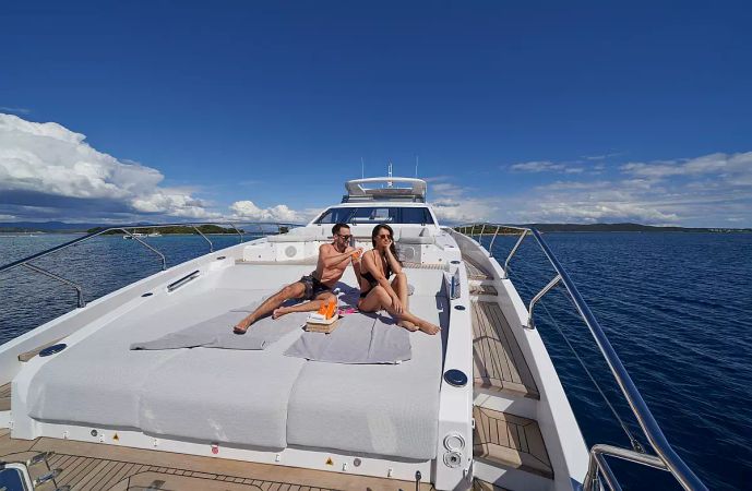 Azimut Grande 27 | Aluminia Too