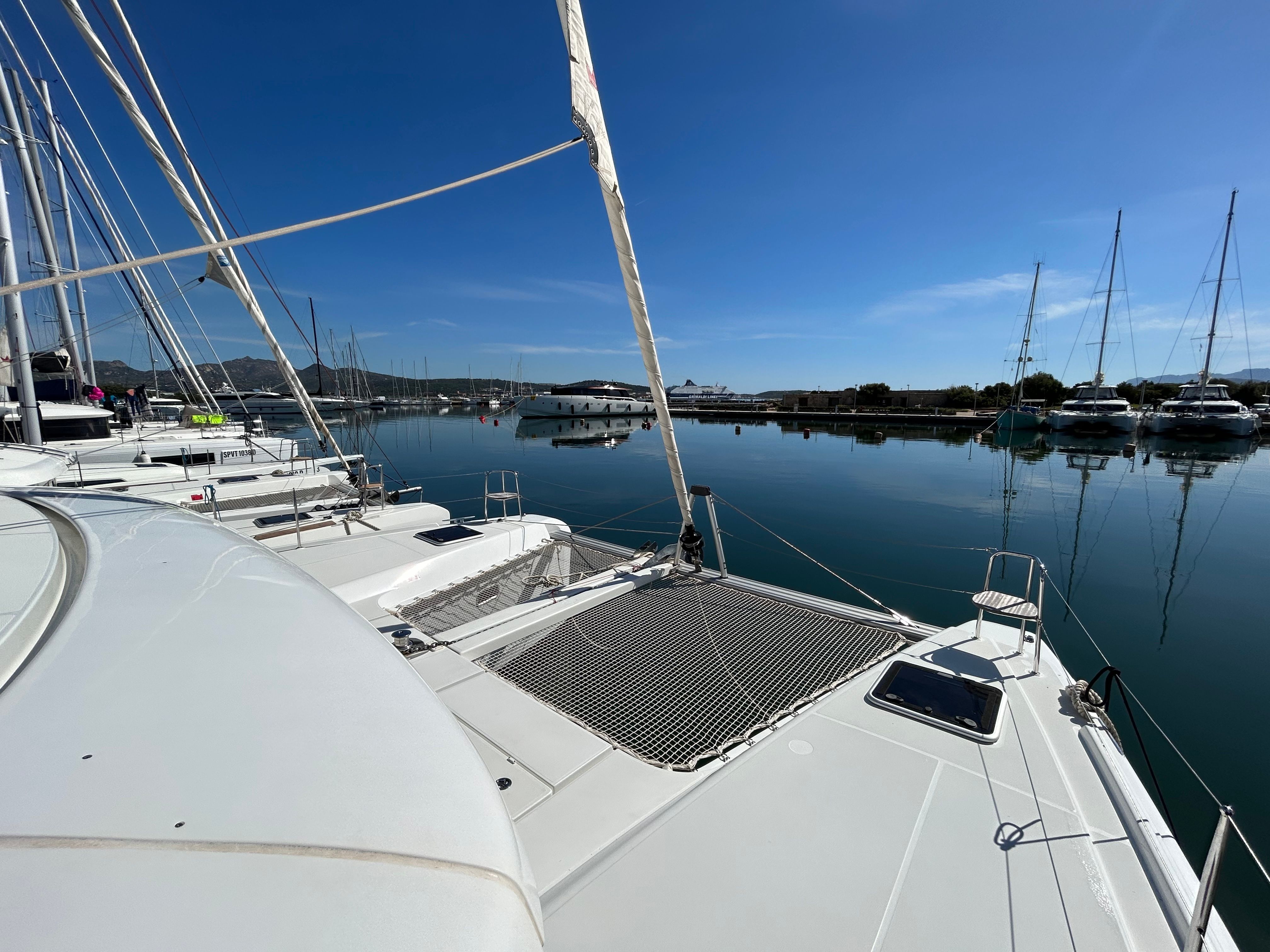 Lagoon 42 | Magnolia