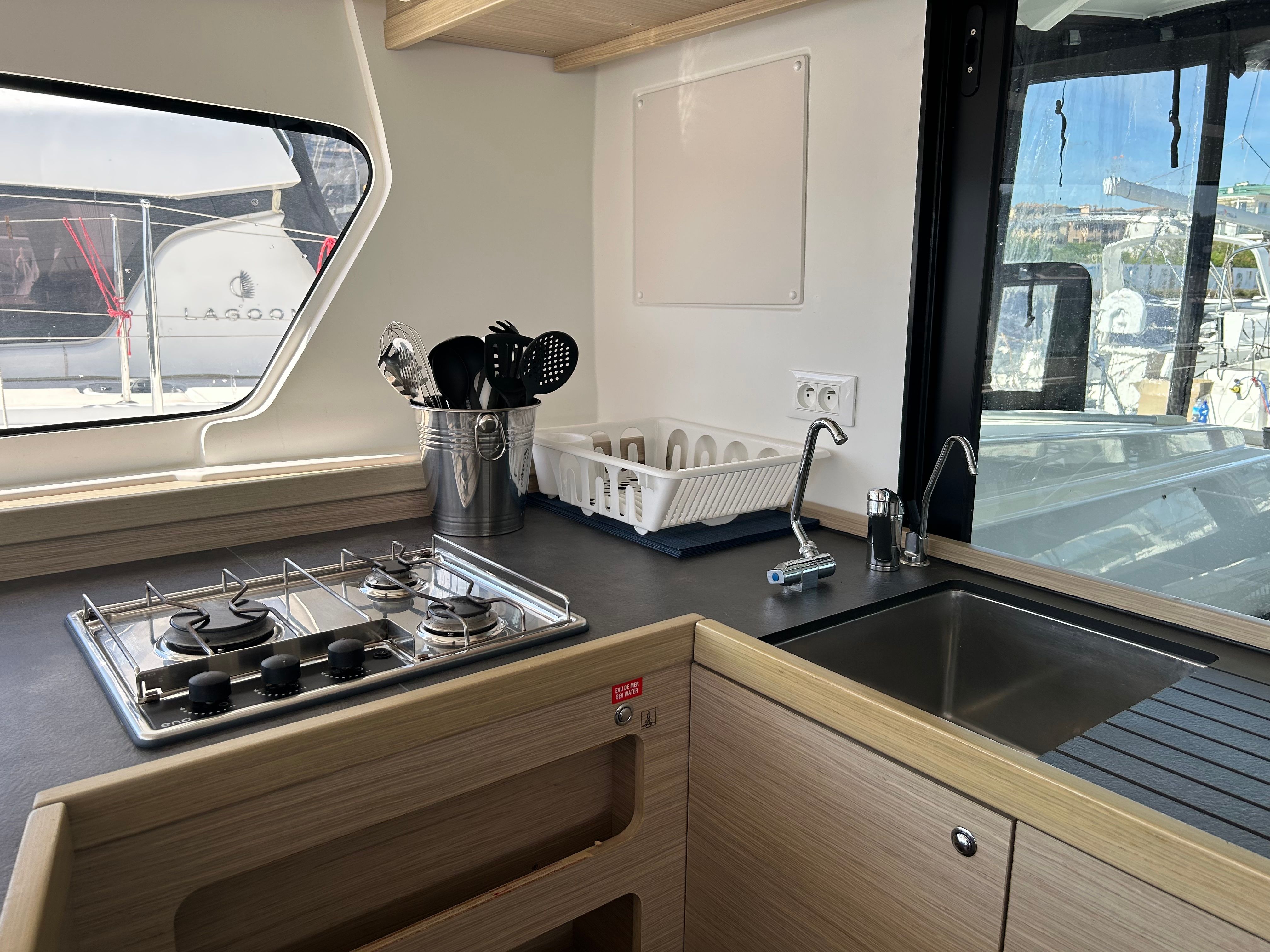 Lagoon 42 | Magnolia